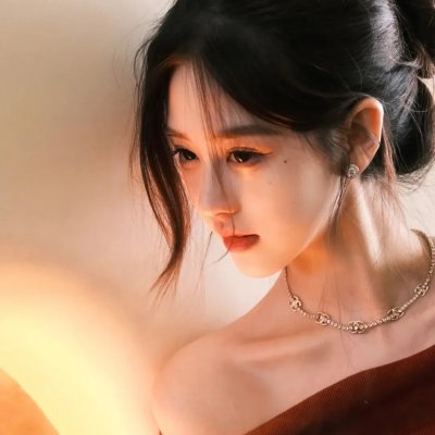 艾曼妞与罗丽妲